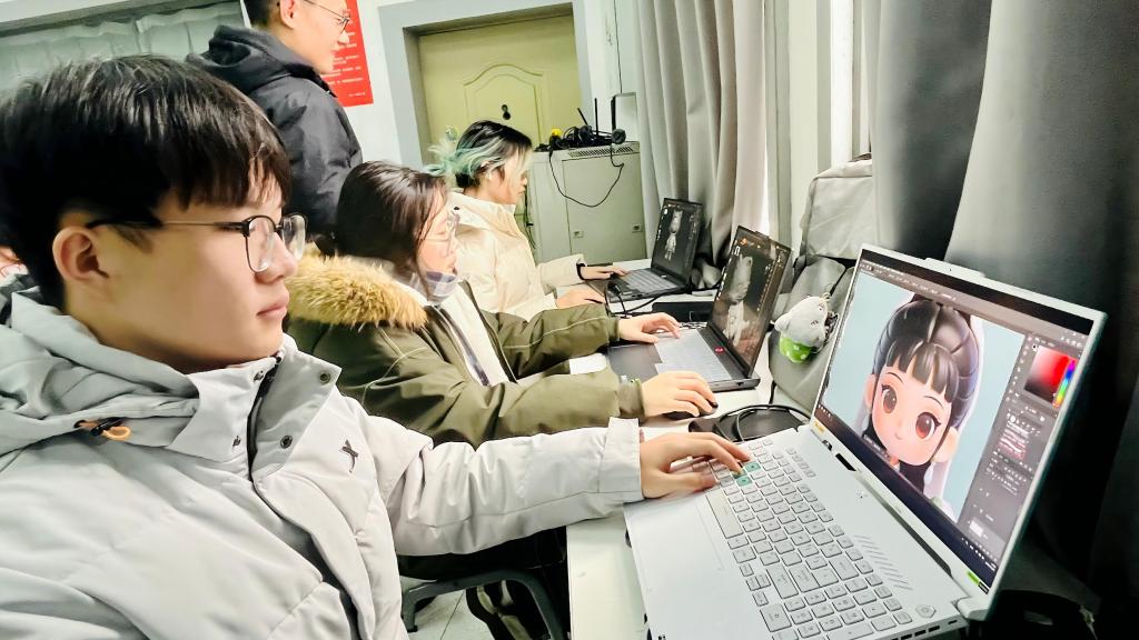 2銀！藝術設計學院在2025一帶一路暨金磚國家技能發展與技術創新大賽首屆數字IP衍生品設計與制造賽項決賽中斬獲佳績